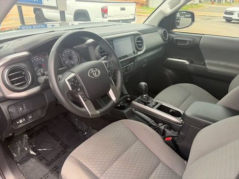 Used 2021 Toyota Tacoma SR5 RWD image 25
