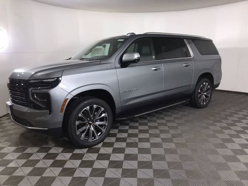 New 2026 Chevrolet Suburban High Country w/ Sun And Tow Package image 3