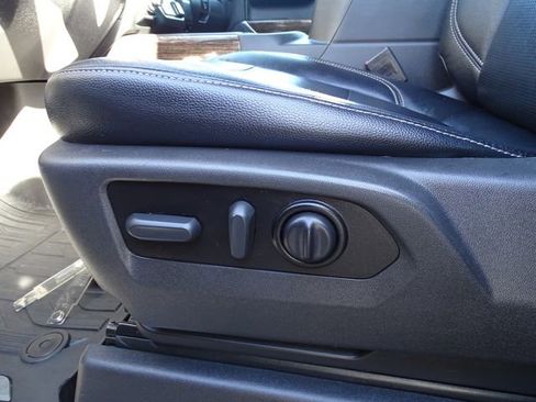 Used 2022 GMC Sierra 1500 Elevation w/ LPO, Elevation Black Package image 15