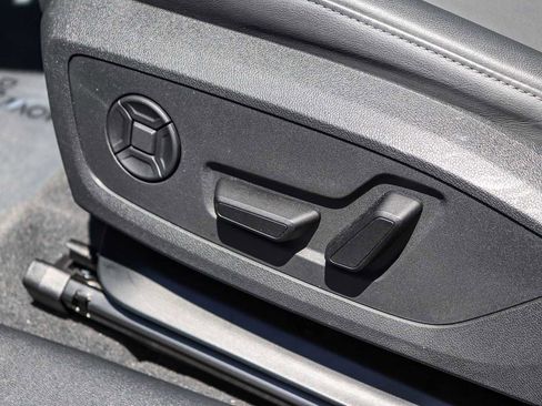 Certified 2025 Audi A6 e-tron Premium w/ Convenience Package RWD image 20