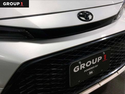 Certified 2025 Toyota Corolla SE image 29