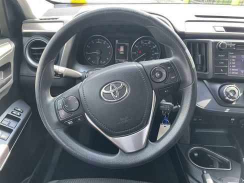 Certified 2018 Toyota RAV4 LE w/ All Weather Liner Package AWD/4WD image 16