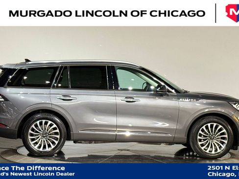Used 2023 Lincoln Aviator 2WD w/ Premium Package image 9