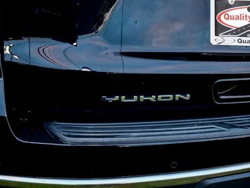 Used 2021 GMC Yukon XL Denali w/ Denali Premium Package image 44