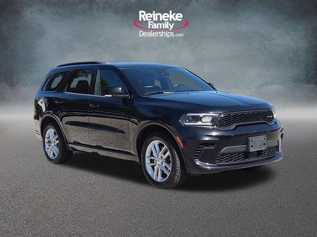 Used 2024 Dodge Durango GT AWD/4WD image 3