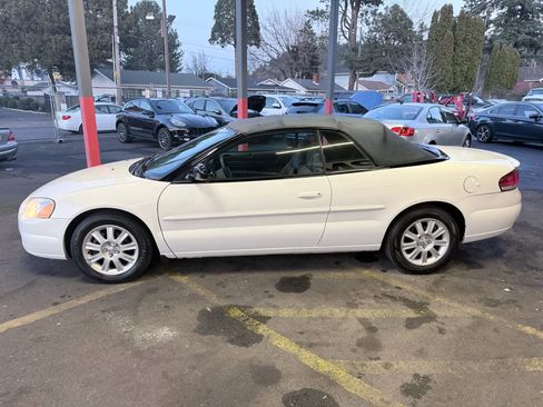 Used 2005 Chrysler Sebring GTC w/ Security Group image 4