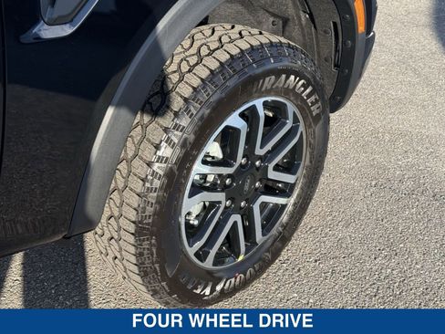 New 2025 Ford Ranger Lariat w/ FX4 Off-Road Package AWD/4WD image 12