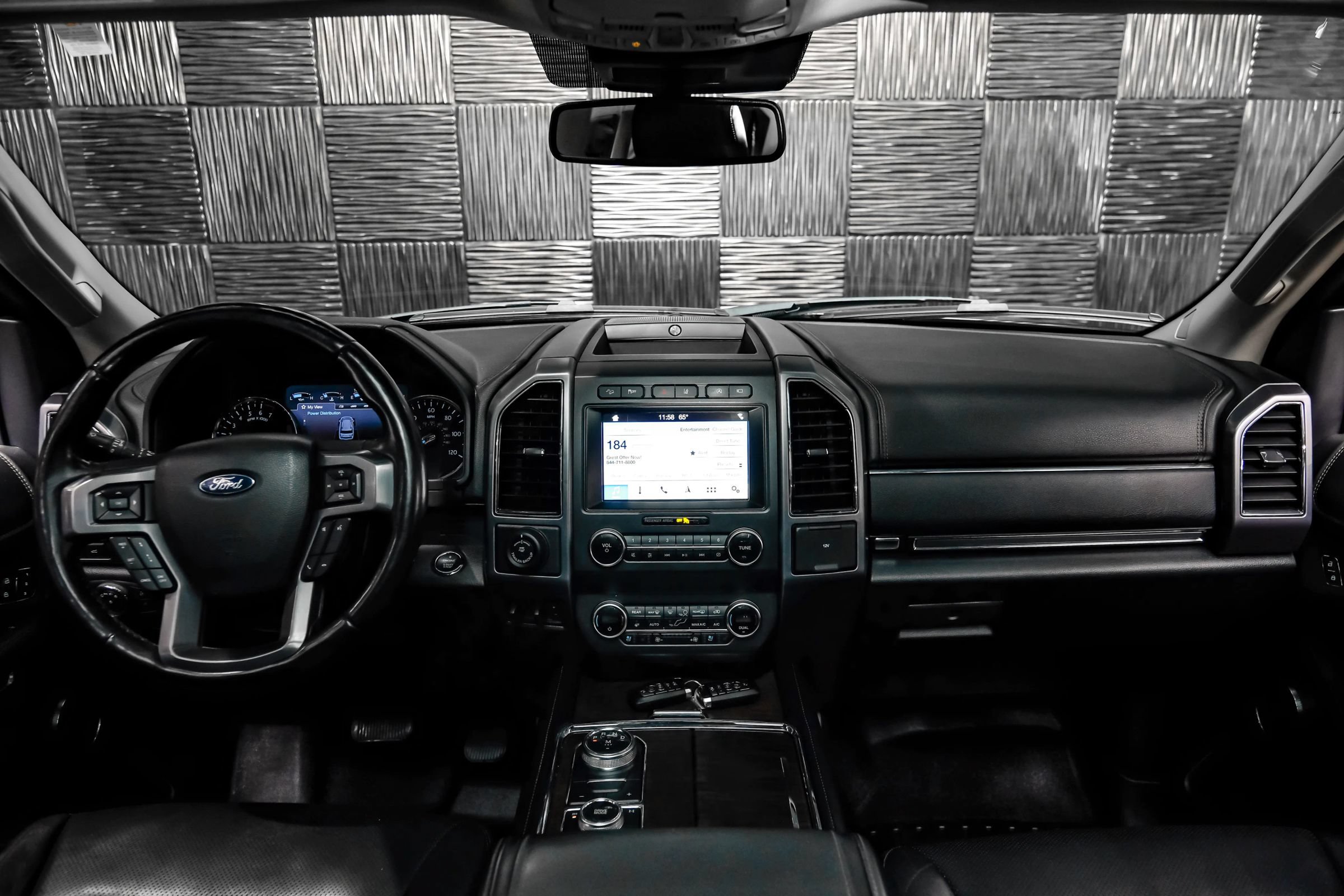 Used 2019 Ford Expedition Max Platinum AWD/4WD image 12