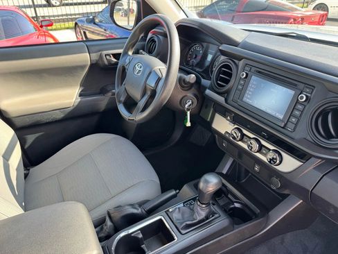 Used 2016 Toyota Tacoma 2WD Access Cab image 28
