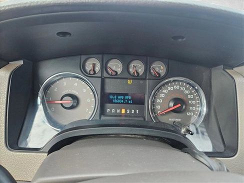 Used 2010 Ford F150 XLT image 18