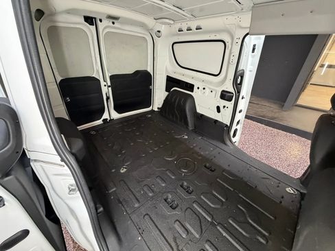 Used 2015 RAM ProMaster City Tradesman SLT FWD image 30