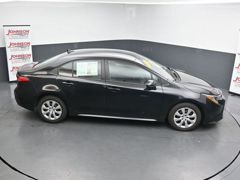 Used 2024 Toyota Corolla LE image 17