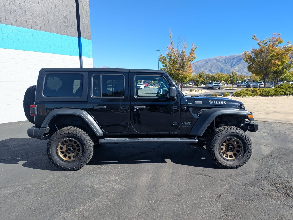 Used 2021 Jeep Wrangler Unlimited Sport AWD/4WD image 2