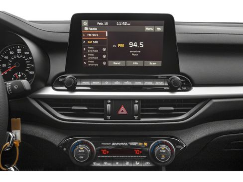 Used 2019 Kia Forte LXS FWD image 7