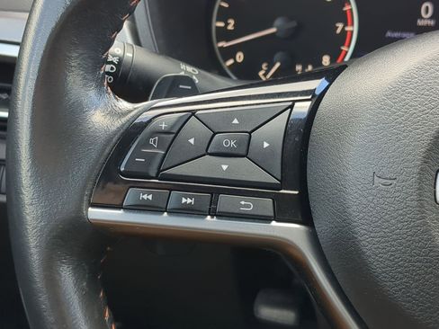 Used 2024 Nissan Altima 2.5 SR FWD image 17