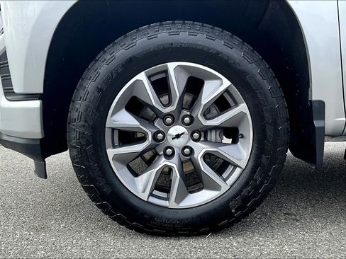 Used 2022 Chevrolet Silverado 1500 RST w/ Safety Package image 7