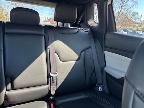 Used 2025 Jeep Compass Limited image 36