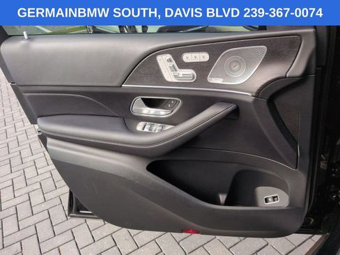 Used 2025 Mercedes-Benz GLS 450 4MATIC image 32
