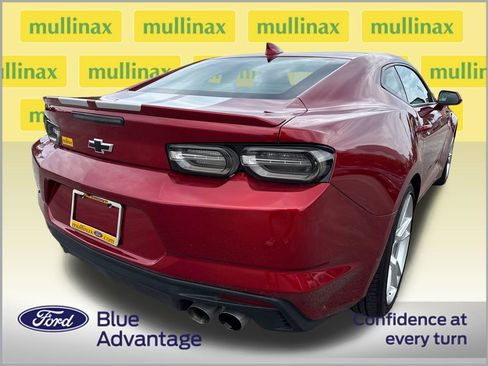 Used 2021 Chevrolet Camaro LT w/ RS Package RWD image 4
