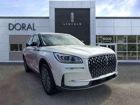 Certified 2023 Lincoln Corsair Reserve image 1