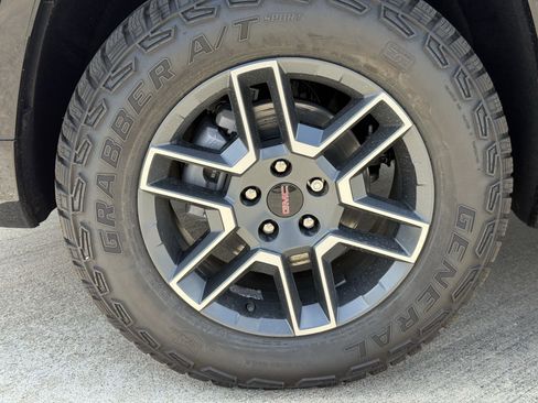 New 2026 GMC Terrain AT4 w/ Convenience Package III image 9