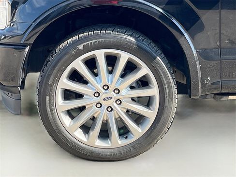 Used 2019 Ford F150 Limited w/ Trailer Tow Package image 33