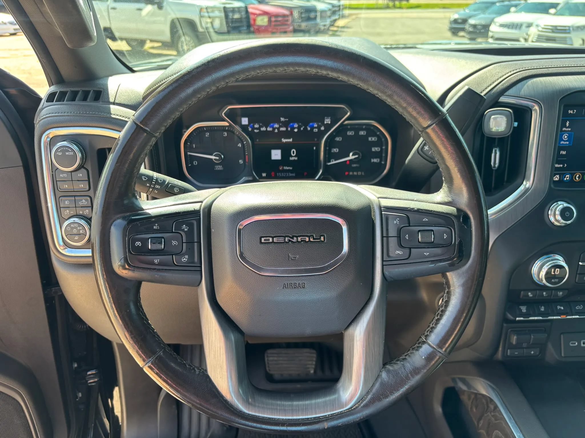 Used 2021 GMC Sierra 2500 Denali w/ Denali Ultimate Package AWD/4WD image 24