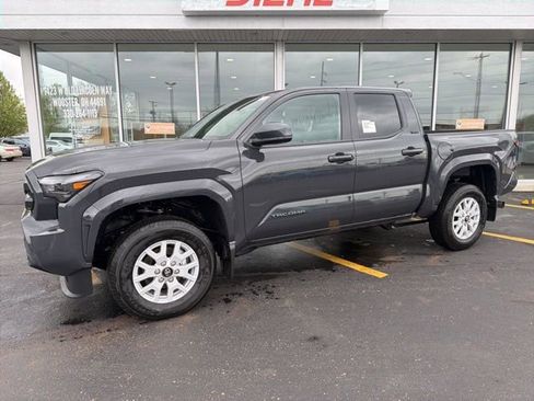 New 2026 Toyota Tacoma SR5 AWD/4WD image 2