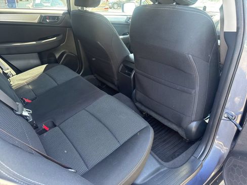 Used 2017 Subaru Outback 2.5i Premium AWD/4WD image 37