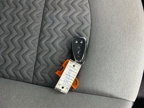 Used 2023 Chevrolet Equinox LT w/ Driver Convenience Package image 44