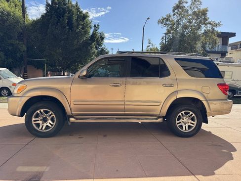 Used 2005 Toyota Sequoia Limited RWD image 6