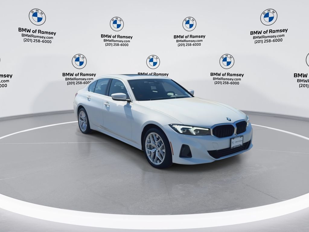 Used 2025 BMW 330i xDrive Sedan AWD/4WD image 2