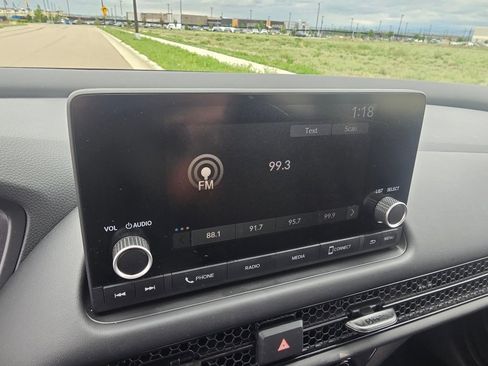 Used 2025 Honda HR-V LX image 21