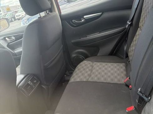 Used 2019 Nissan Rogue Sport SV w/ All-Weather Package AWD/4WD image 4