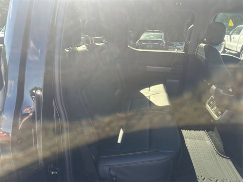 New 2026 Ford F250 Lariat w/ Lariat Premium Package image 14