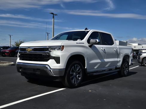 New 2026 Chevrolet Silverado 1500 LT image 2