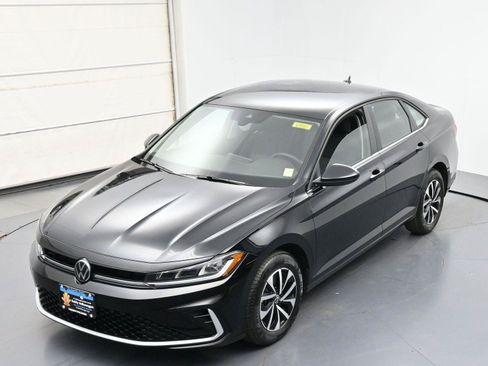 Used 2025 Volkswagen Jetta S FWD image 35