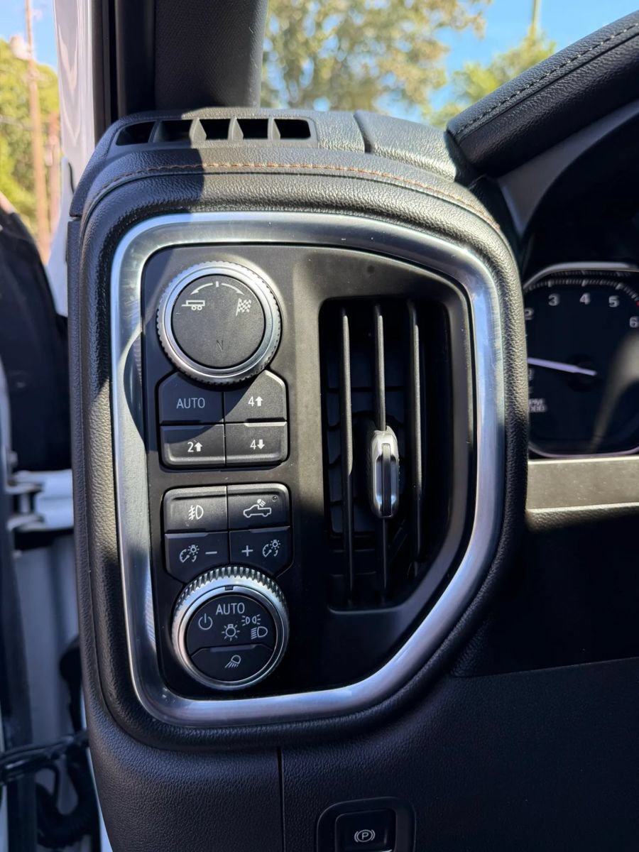 Used 2019 GMC Sierra 1500 AT4 w/ AT4 Premium Package AWD/4WD image 23