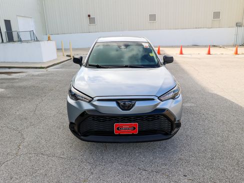 Used 2024 Toyota Corolla Cross AWD Hybrid image 4