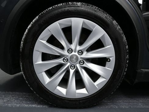 Used 2021 Tesla Model X Long Range image 43