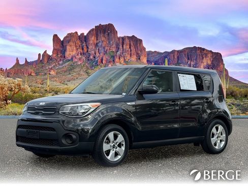 Used 2019 Kia Soul FWD image 2