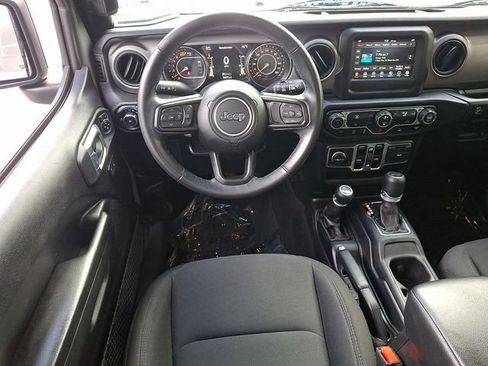 Used 2021 Jeep Wrangler Unlimited Sport AWD/4WD image 13