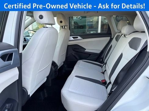 Used 2026 Volkswagen Taos SE w/ Taos Adventure Package AWD/4WD image 19