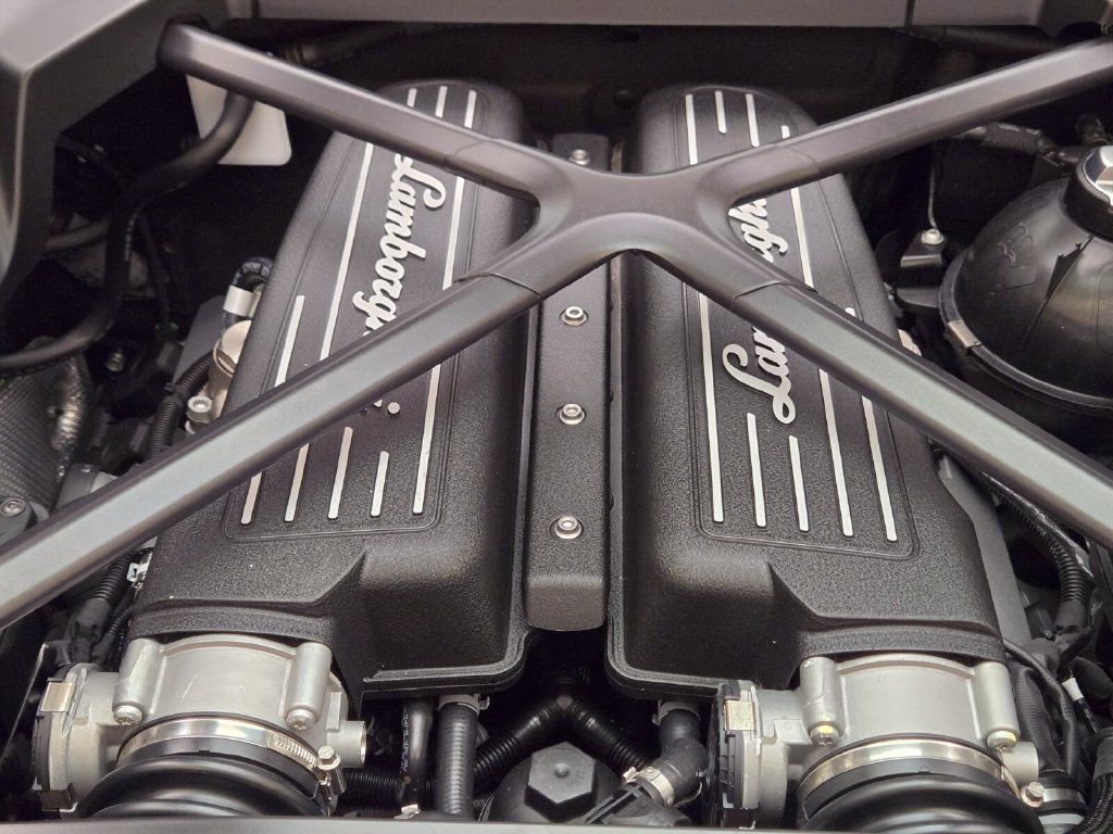 Used 2023 Lamborghini Huracan Tecnica RWD image 20