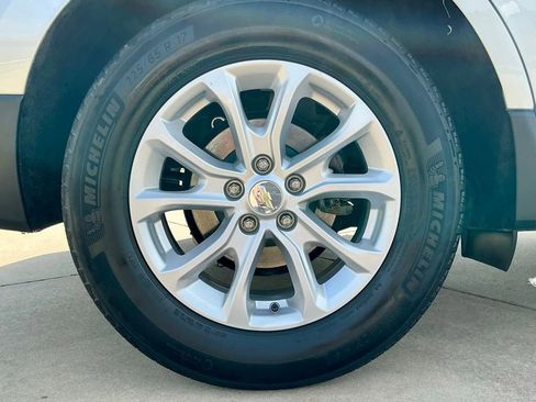 Used 2021 Chevrolet Equinox LT FWD image 22