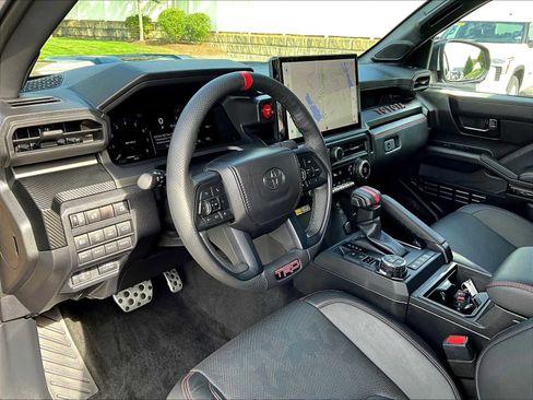 Used 2025 Toyota Tacoma TRD Pro image 8
