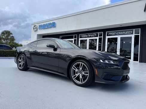 Used 2024 Ford Mustang Coupe RWD image 22