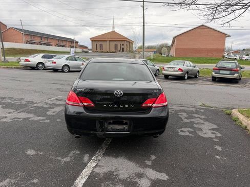Used 2006 Toyota Avalon XLS image 5