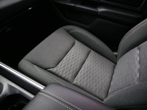 Certified 2025 RAM 1500 Big Horn image 33