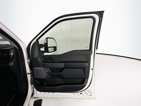 Used 2024 Ford F250 Lariat w/ Lariat Ultimate Package image 31